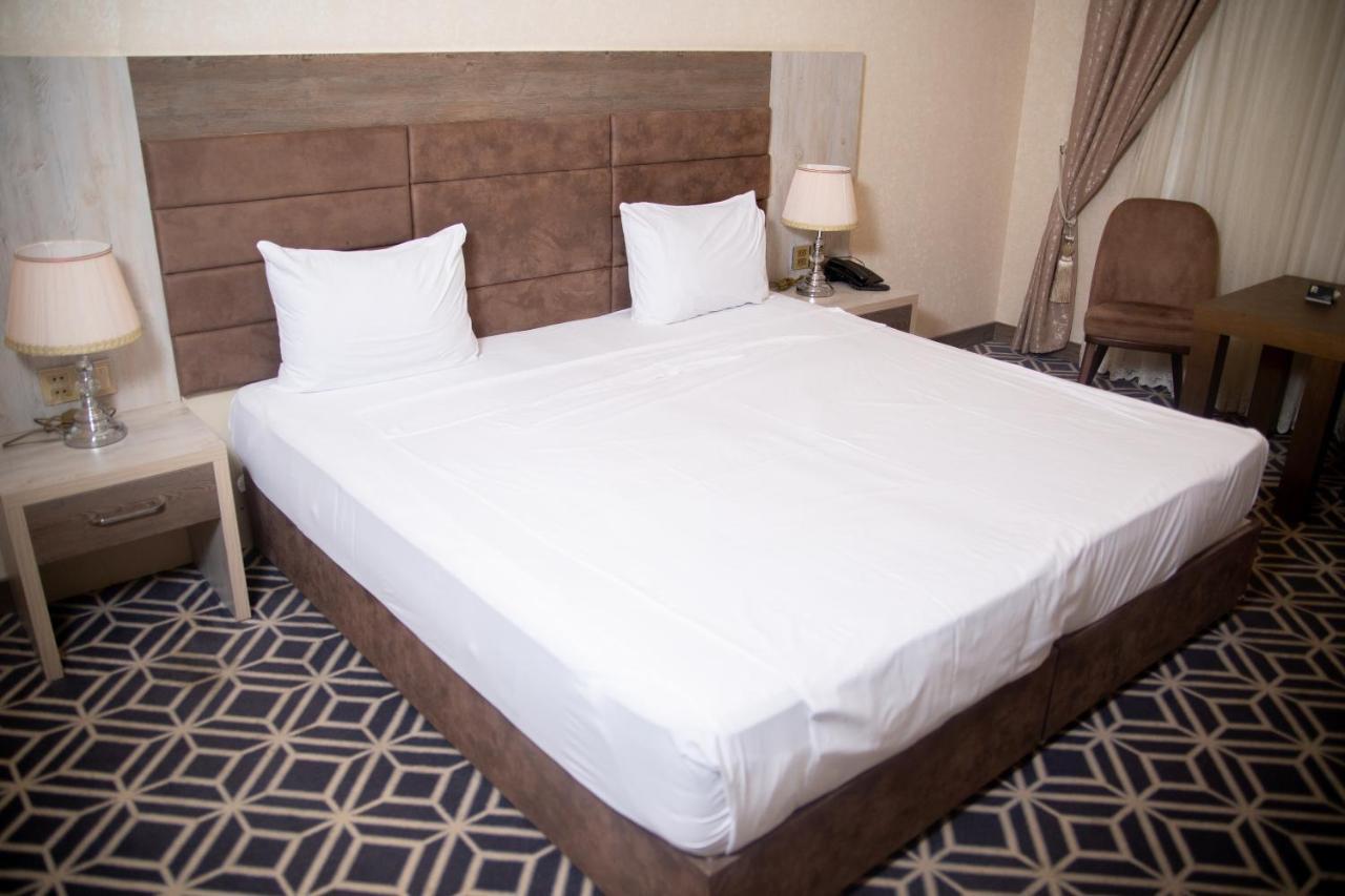 Piano Hotel บากู ภายนอก รูปภาพ